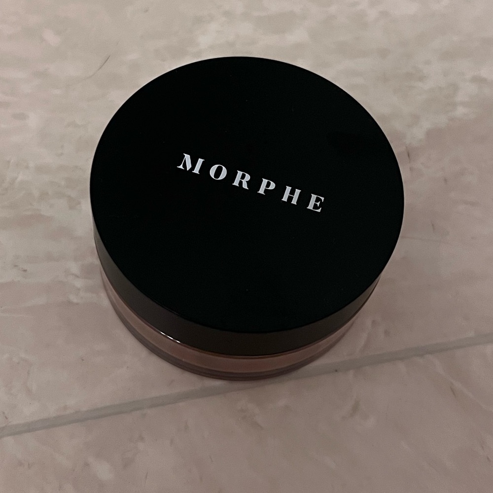Morphe Bake & Set Translucent Setting Powder - Picture 2 of 3